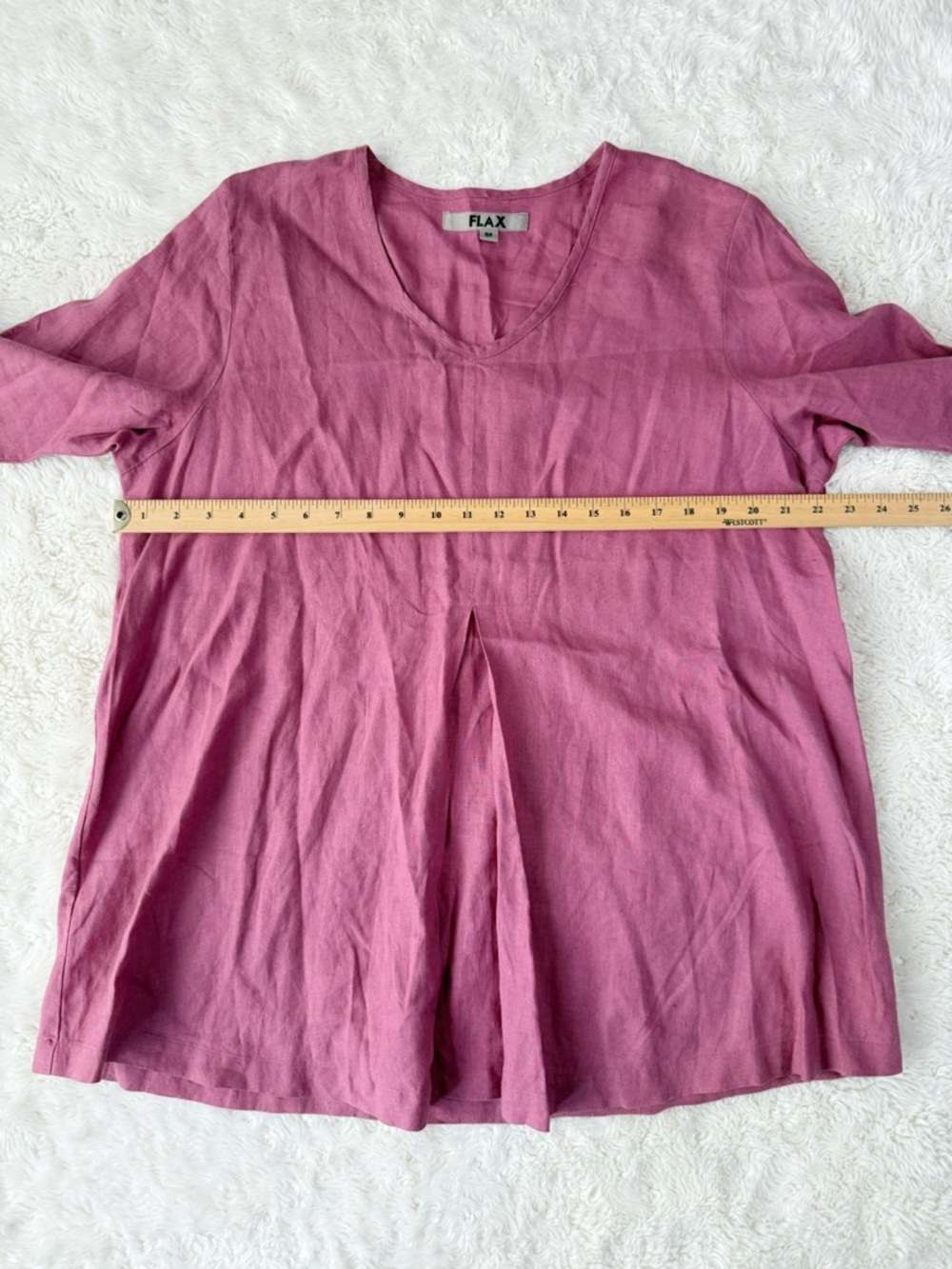 Flax V-Neck Linen Blouse in Raspberry - Picture 6 of 8